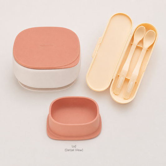 MOYUUM First Feeding Set